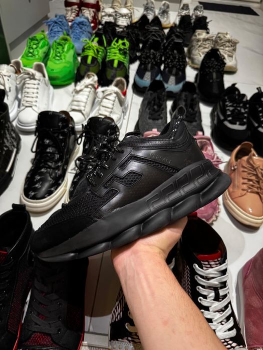 Versace chain reaction