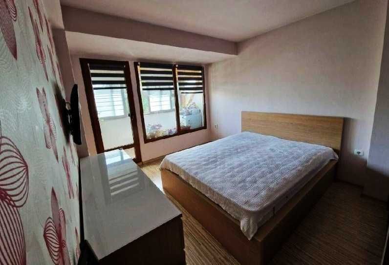 Дава се под наем Тристаен апартамент в София, Лозенец - 95 кв.м за 650 € - Снимка #3