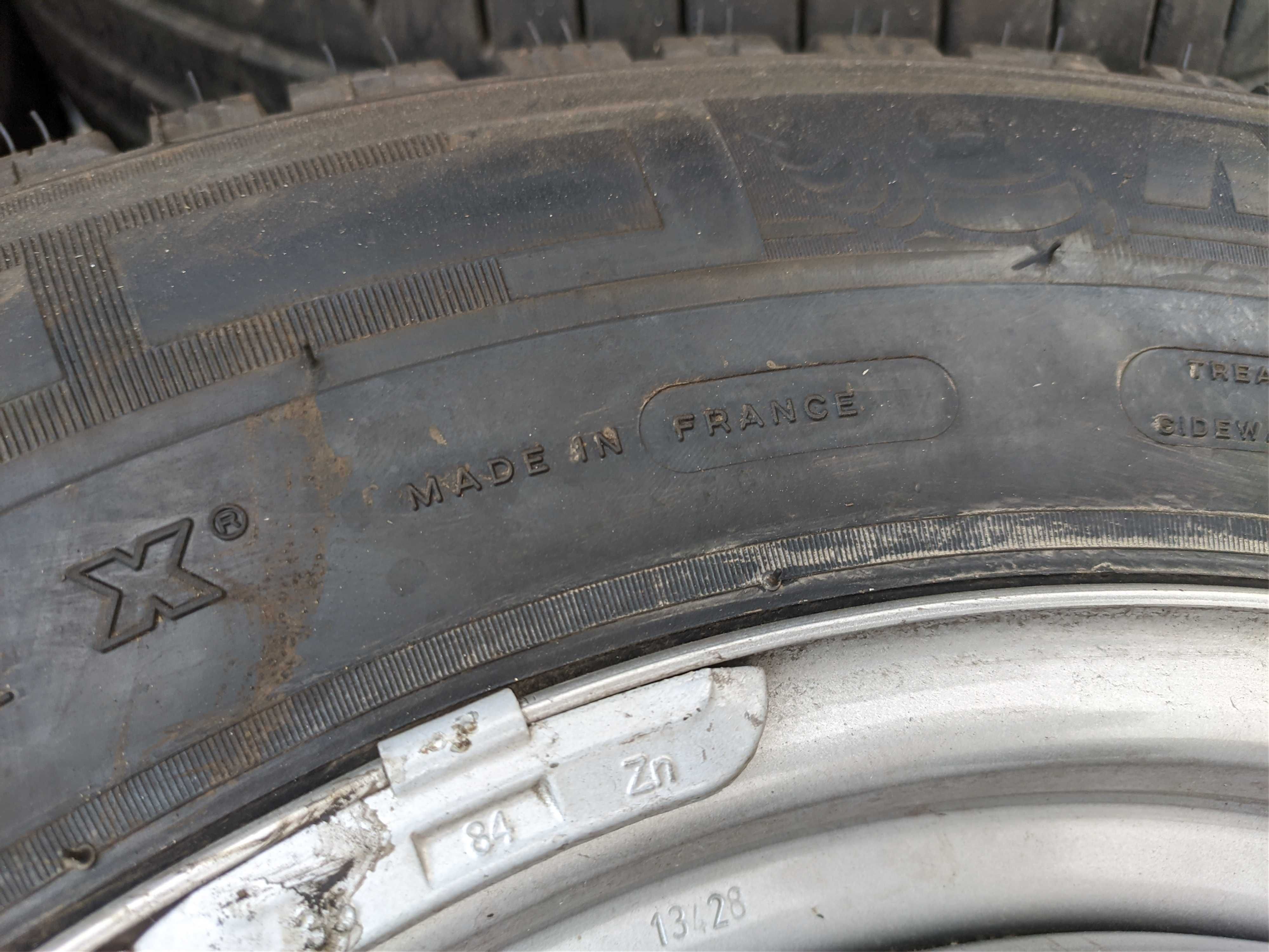 4бр Нови Демо зимни гуми 205 75 16 С - Michelin