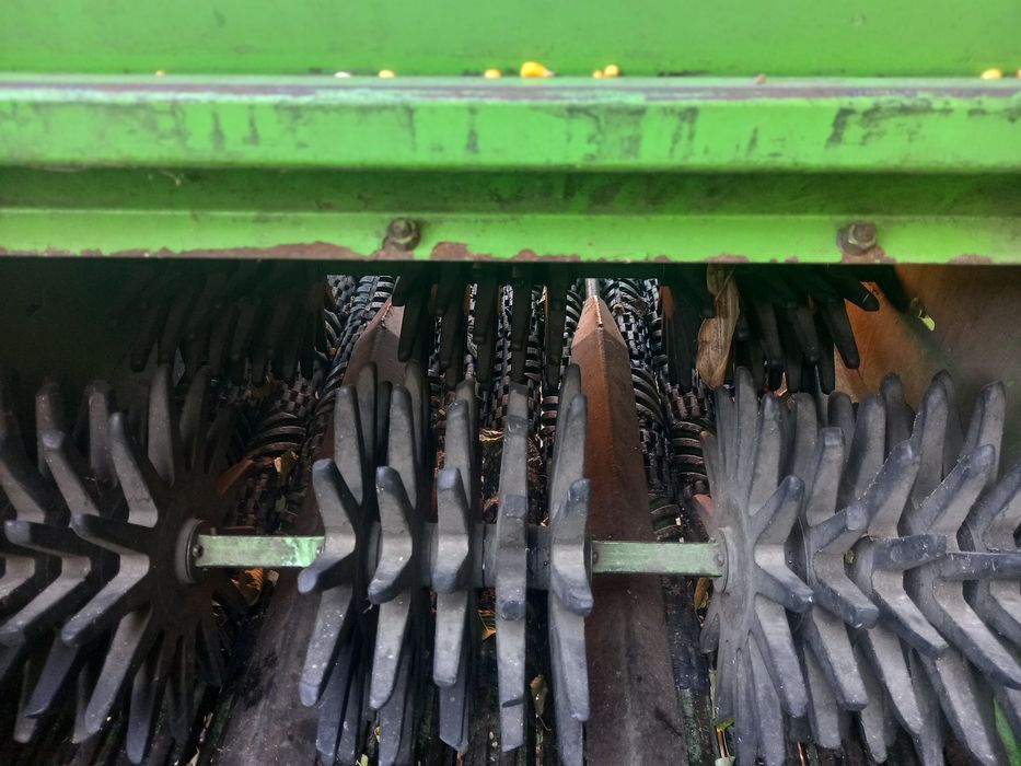 Vând culegătoare Deutz-Fahr Corliner 32-42