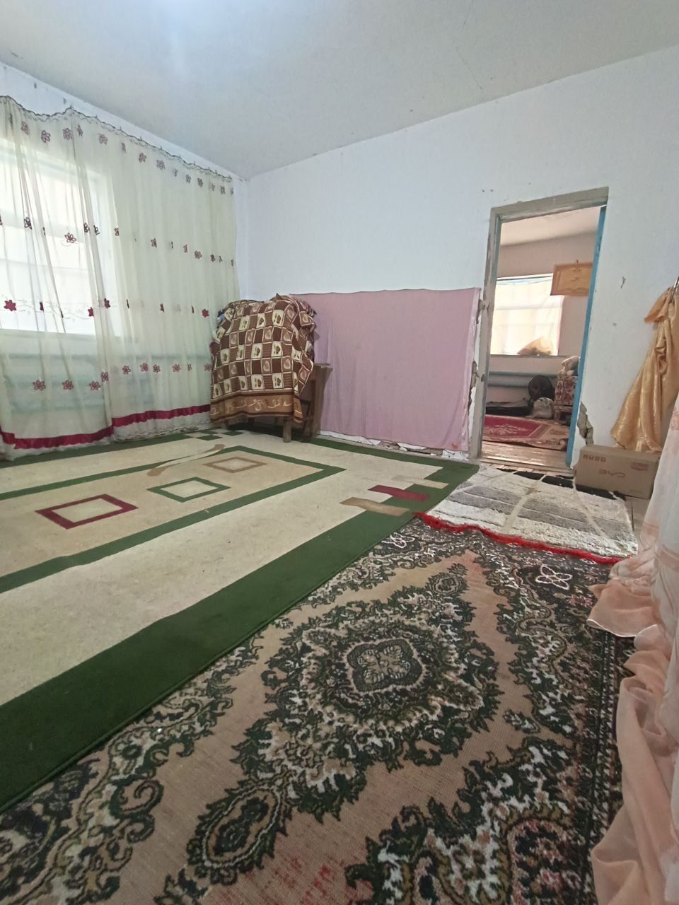 Juda ham tezkor Uy sotiladi 4 sotix. Yangi Toshkent hududiga kiradi.