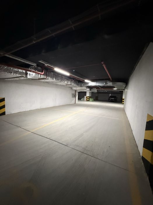 Шота Руставелли новостройка закрытый двор/паркинг 2-комнатная