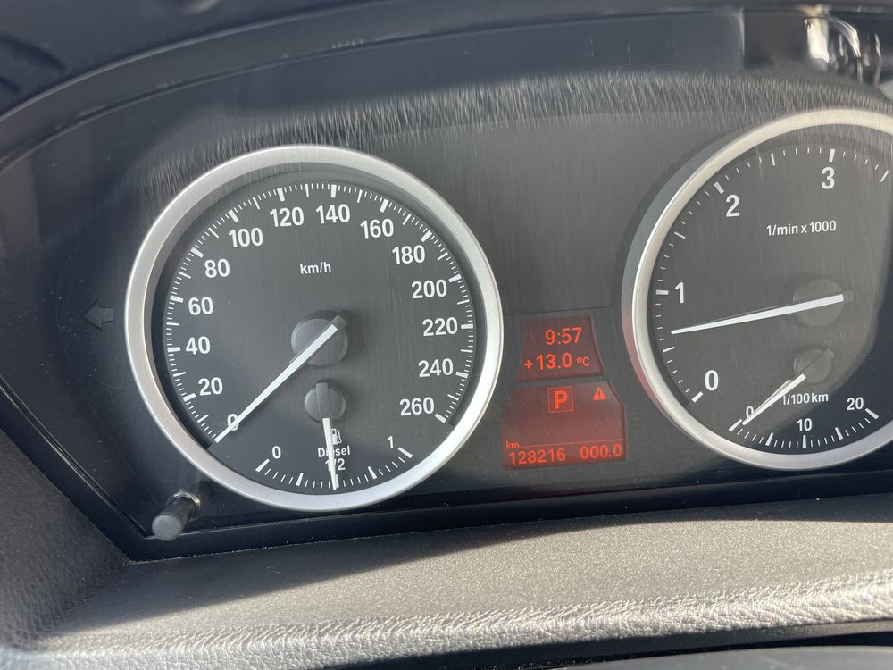 Bmw x6 128000km reali