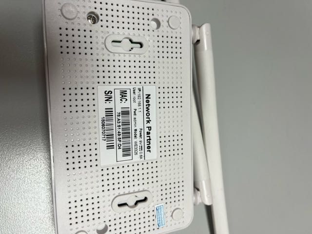 Open WRT Wi-Fi 300 Mbps Router