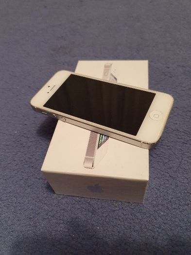 iPhone 5, White, 16 GB