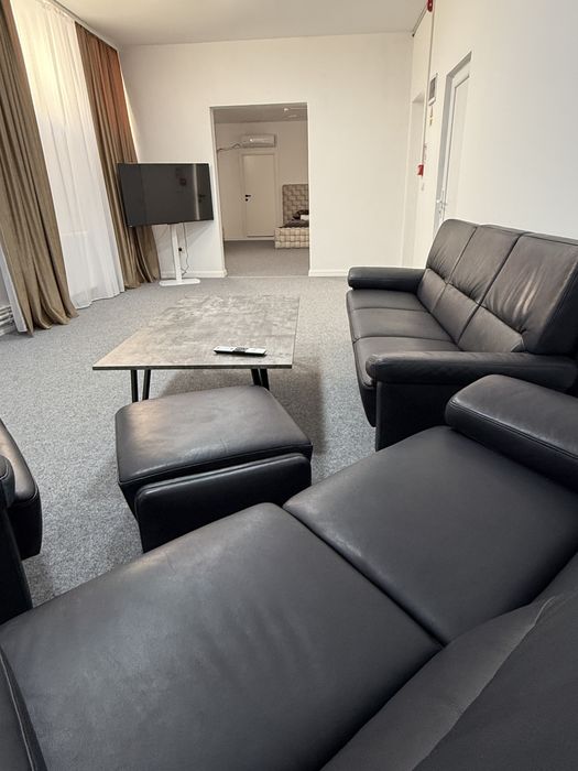 Apartament ultracentral regim hotelier curte + parcare privata
