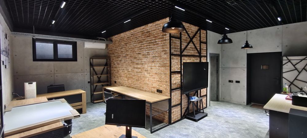 Ofis srochna sotiladi