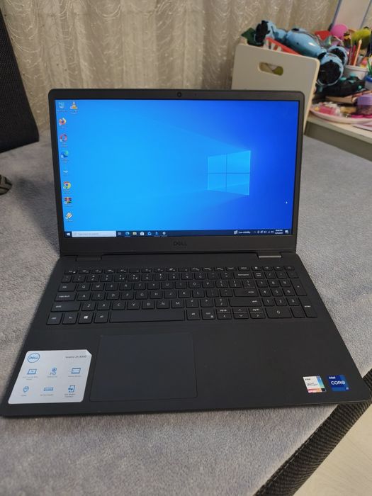 Laptop nou Dell i7 a11a Ram 16Gb video 4Gb ssd 512 office Windows