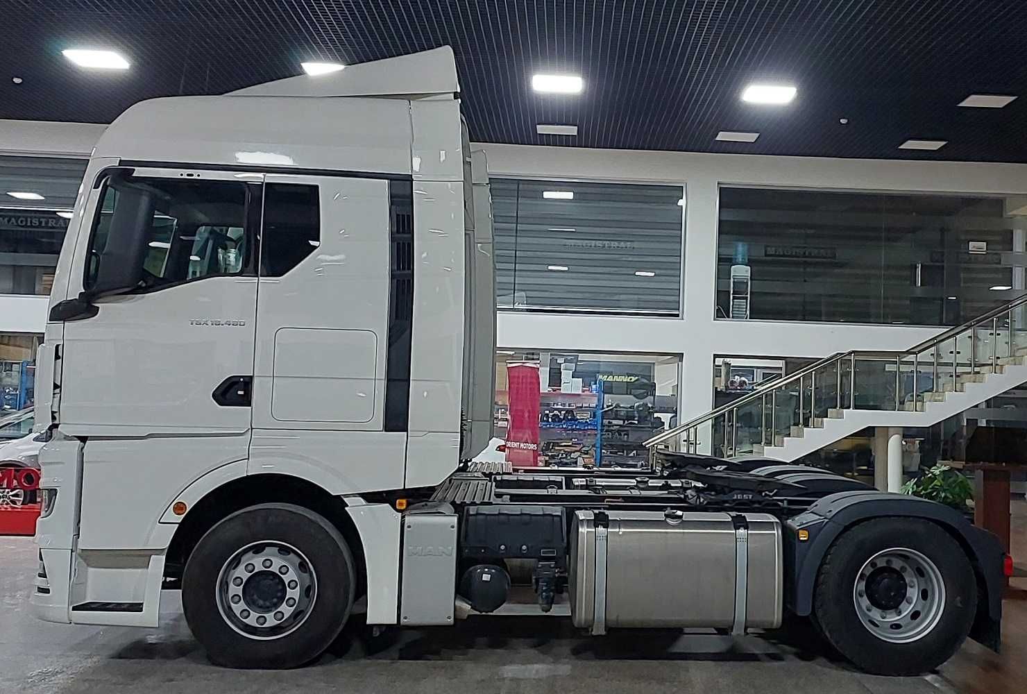 Новый MAN TGX 18.480 Comfort Euro 5 дизельный тягач кабина Euro 6+