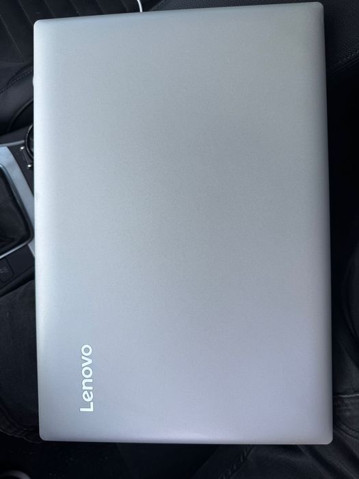 Laptop Lenovo 330 i5 1BT