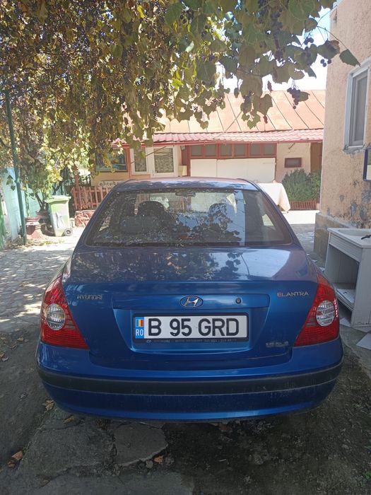 Hyundai Elantra-2004