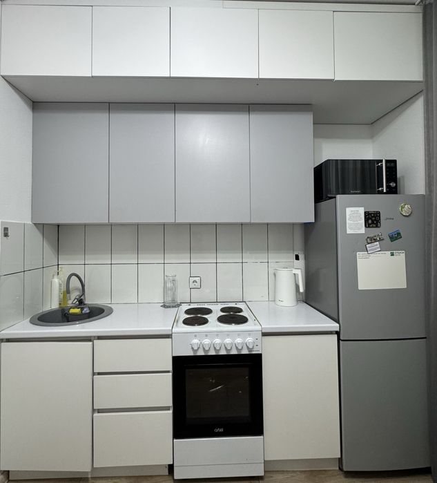 Куханный гарнитур в хорошем состоянии