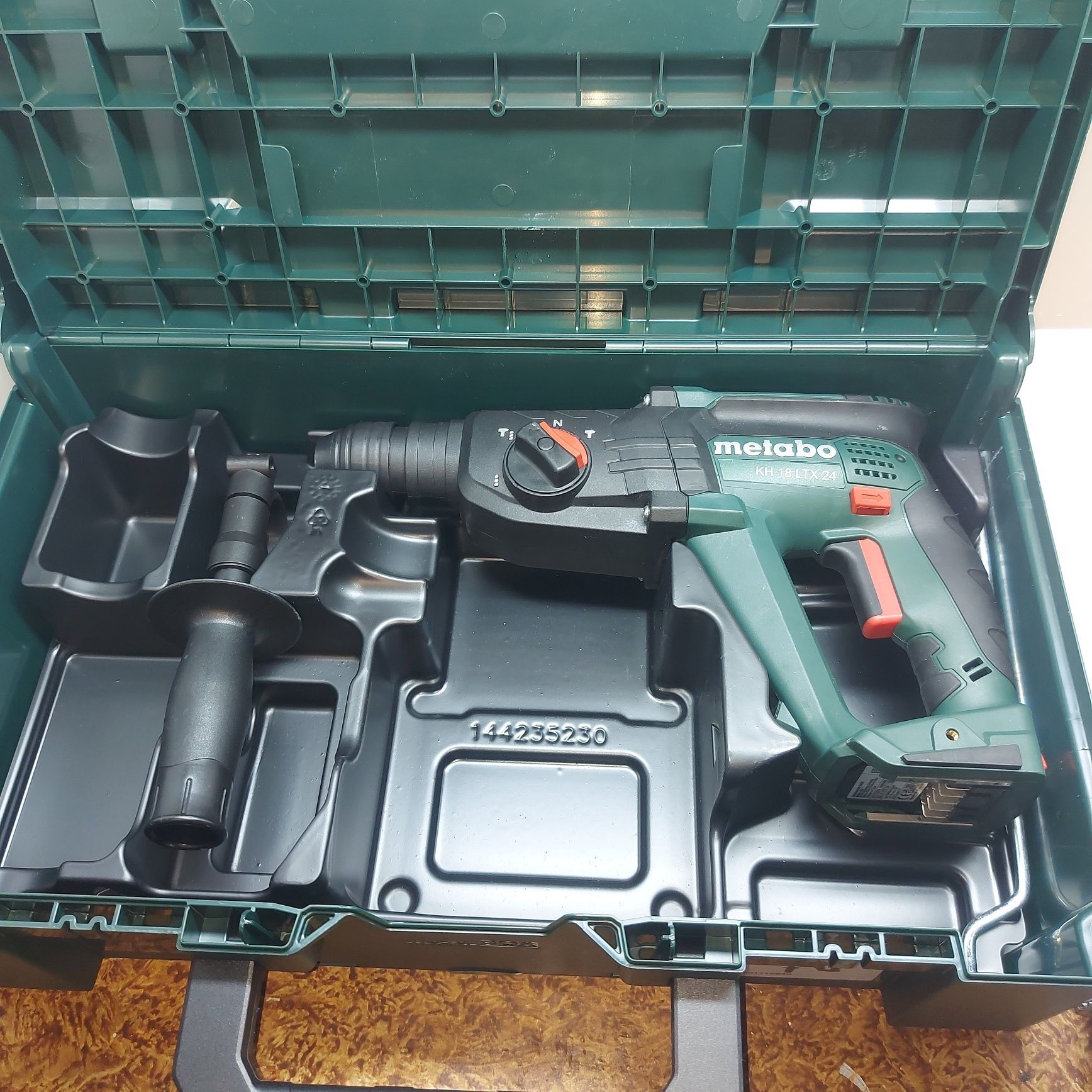 Акумулаторен комбиниран перфоратор  Metabo KH 18 LTX 24