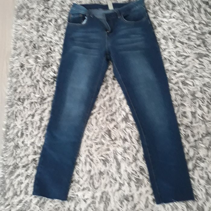 Jeansi noi,marca Devote, mar 38