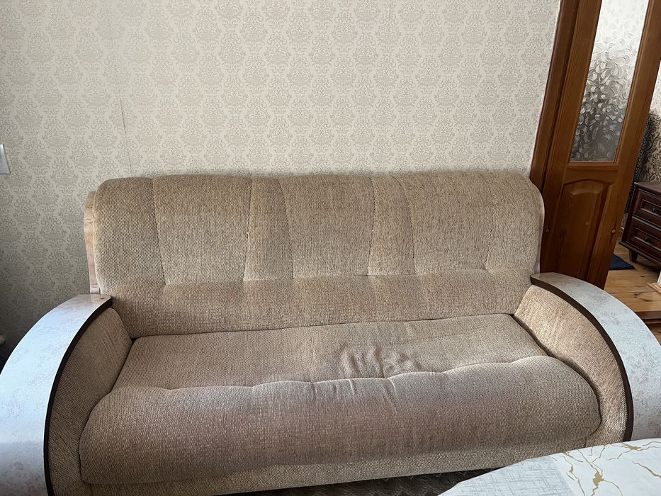 Диван и кресло для гостиной срочно