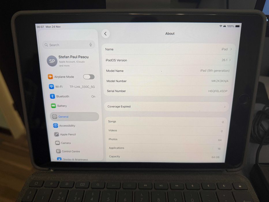 iPad 9th Gen 64GB + tastatură Logitech Combo Touch + accesorii