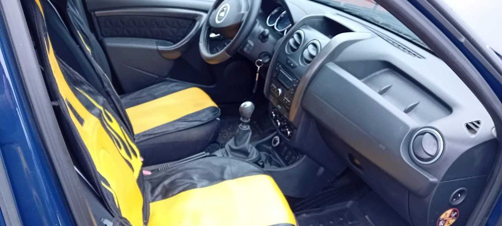 DACIA Duster 4WD 2014 1.5dCi 110 CP E5 4x4 6 trepte AC, ofer fiscal