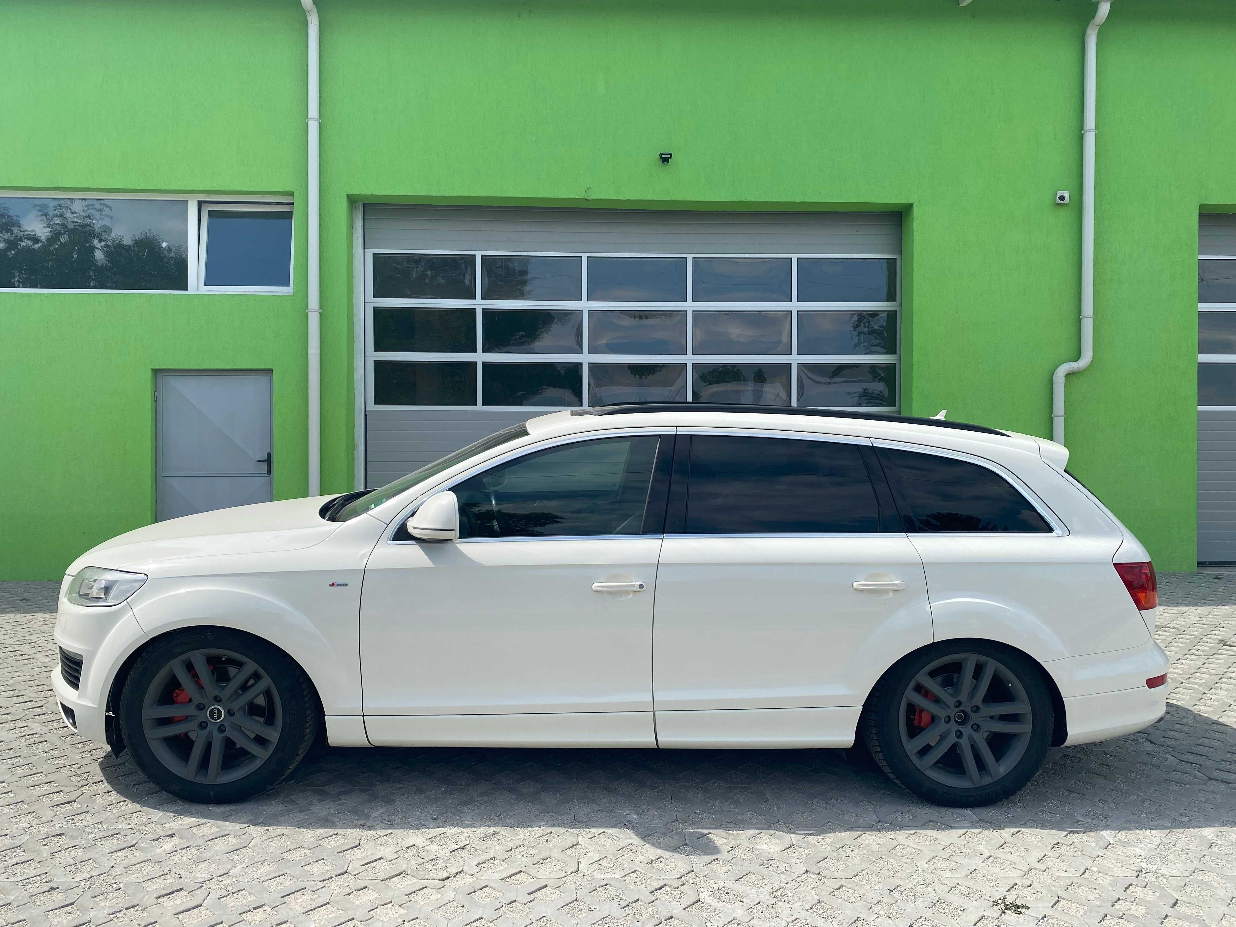 AUDI Q7 3.0TDI SLine