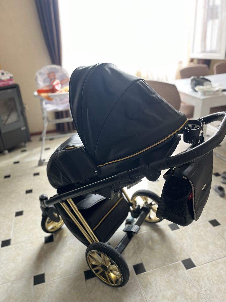 Бебешка количка 3 в 1 Tutek DIAMOS Limited Black/Gold