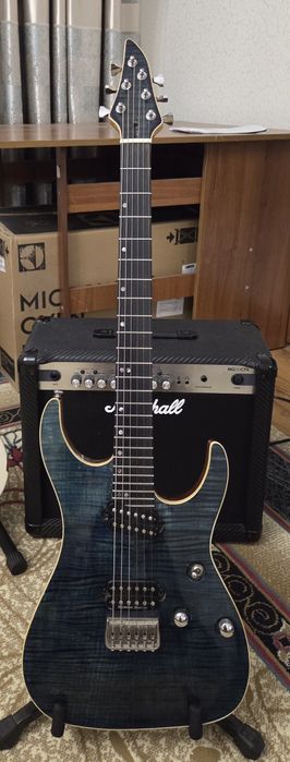 Продам мастеровую электрогитару