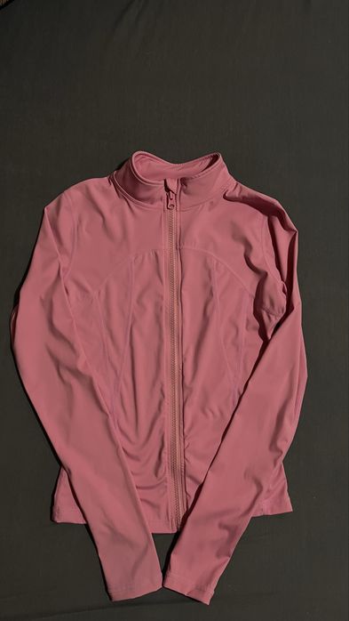 Блузки Zara, Stradivarius, Pull&Bear и други