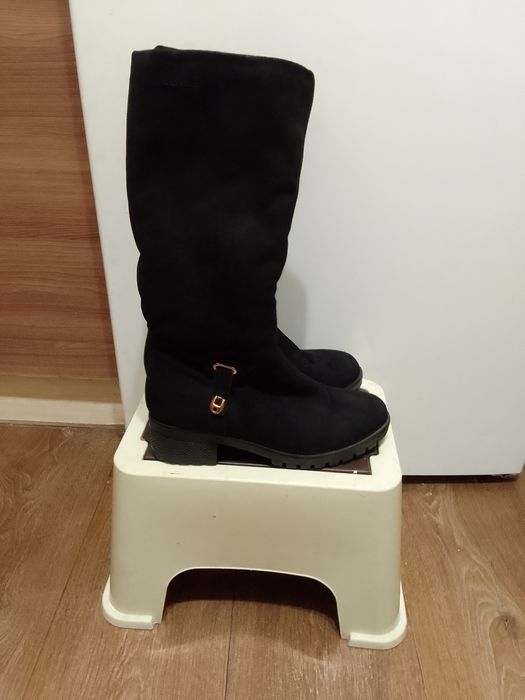 Продам сапожки женские зима,осень-весна