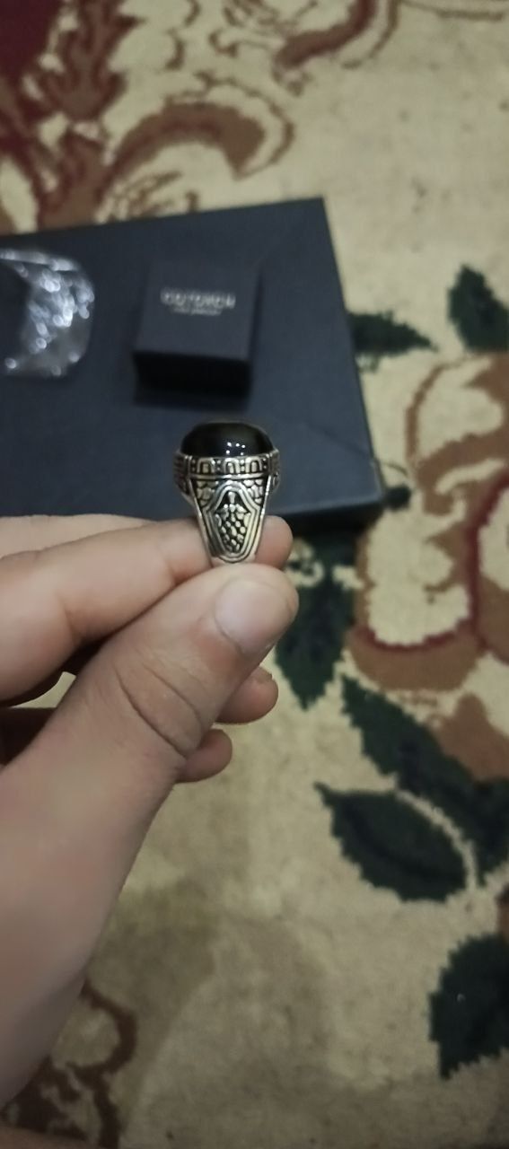 Kumush uzuk 925 toza yangi 19,18 razmerga toʻgri keladi