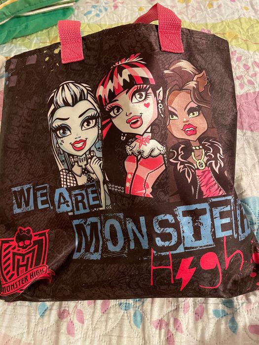 Възглавнички, плюшени играчки и чантички