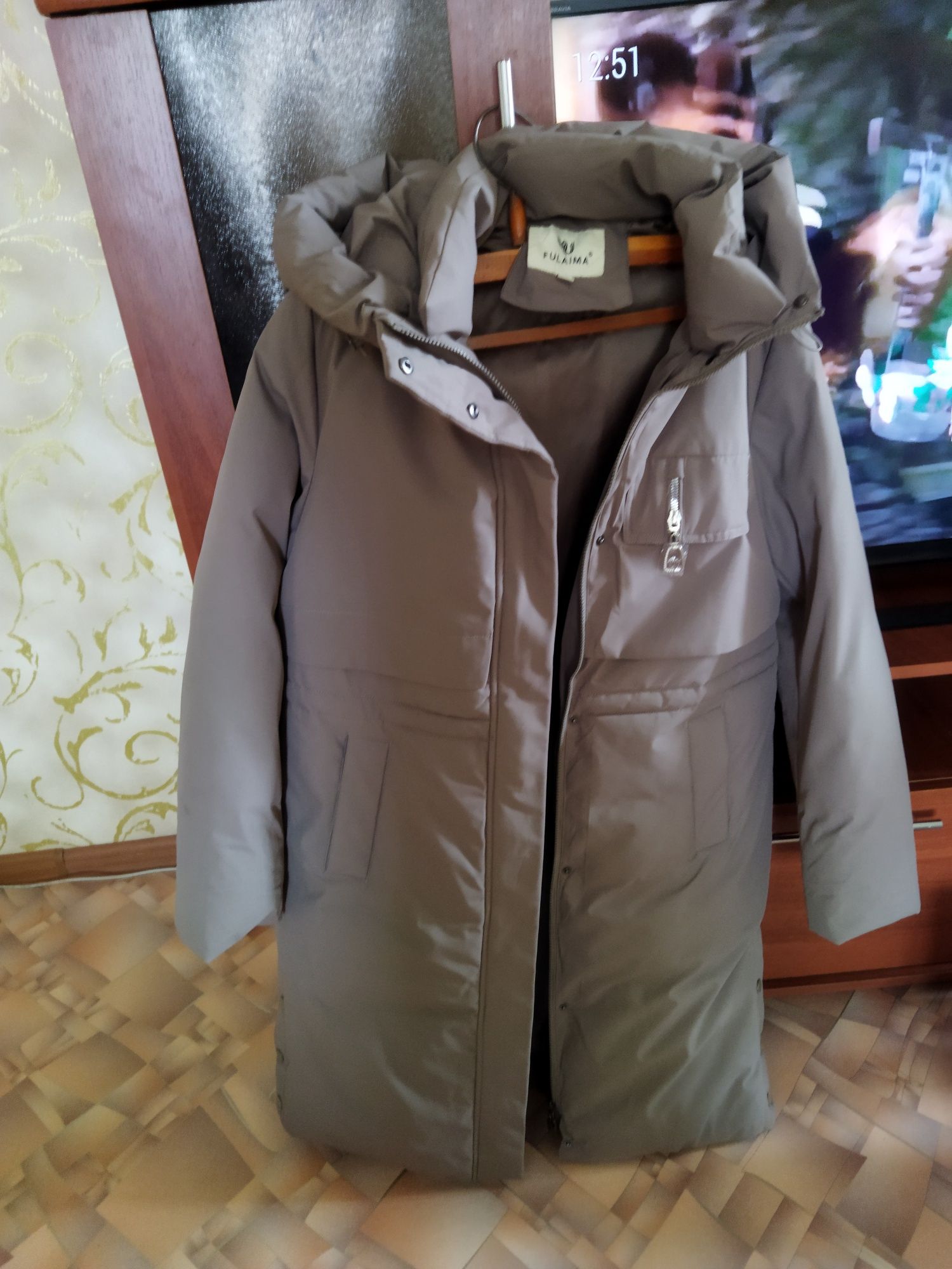 Продам пуховик зимний
