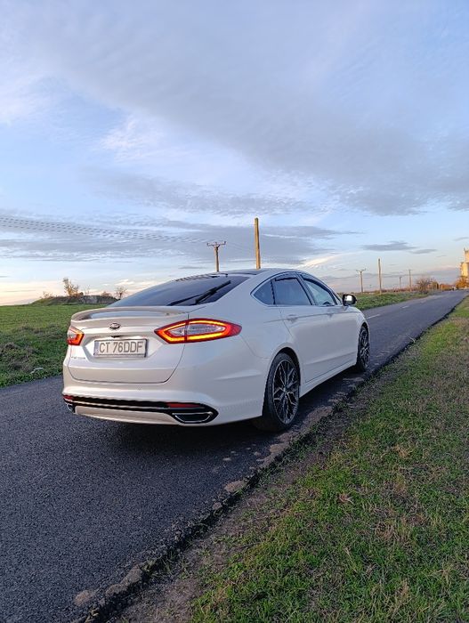 Vând Ford Mondeo mk5