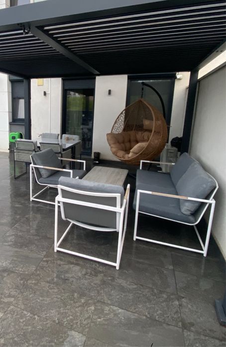 Set gradina +  masa 4 pers + leagan