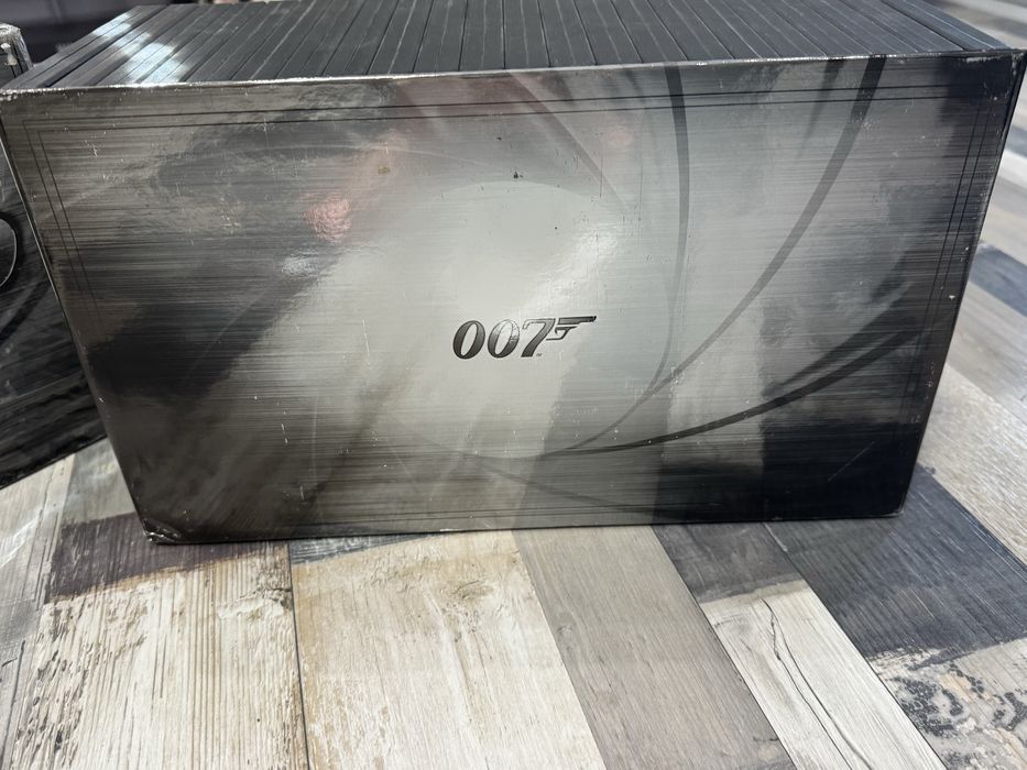 Колекционерска DVD колекция: Джеймс Бонд – 007 Ultimate Edition