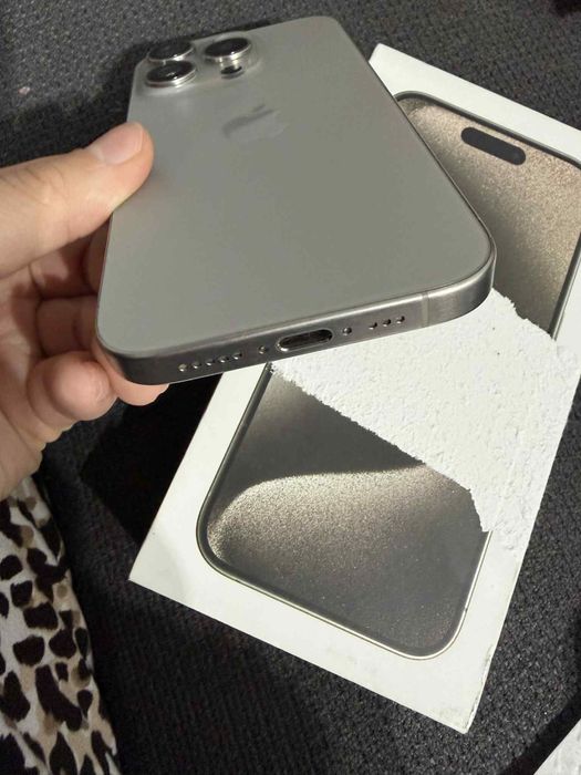 Iphone 15 pro impecabil