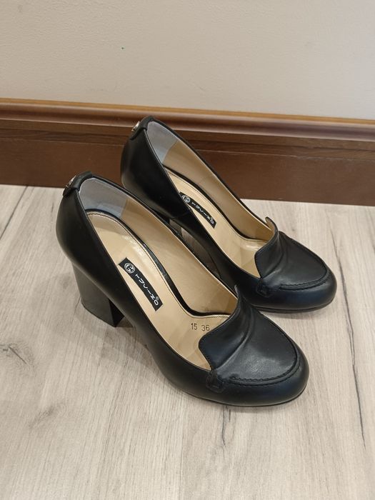 Лоферы/женская обувь осень