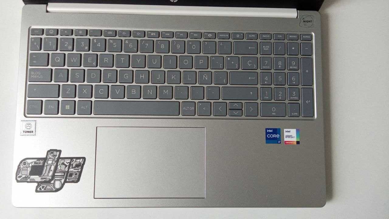 Hp laptop core i7 13-avlod holati ideal