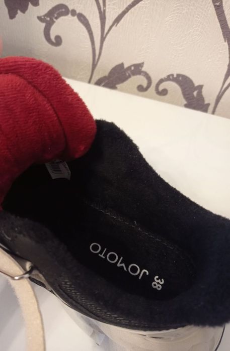 Кроссовки Jomoto