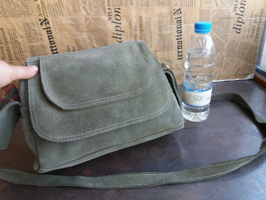 дамска чанта,велурена торба-зелена естествена кожа