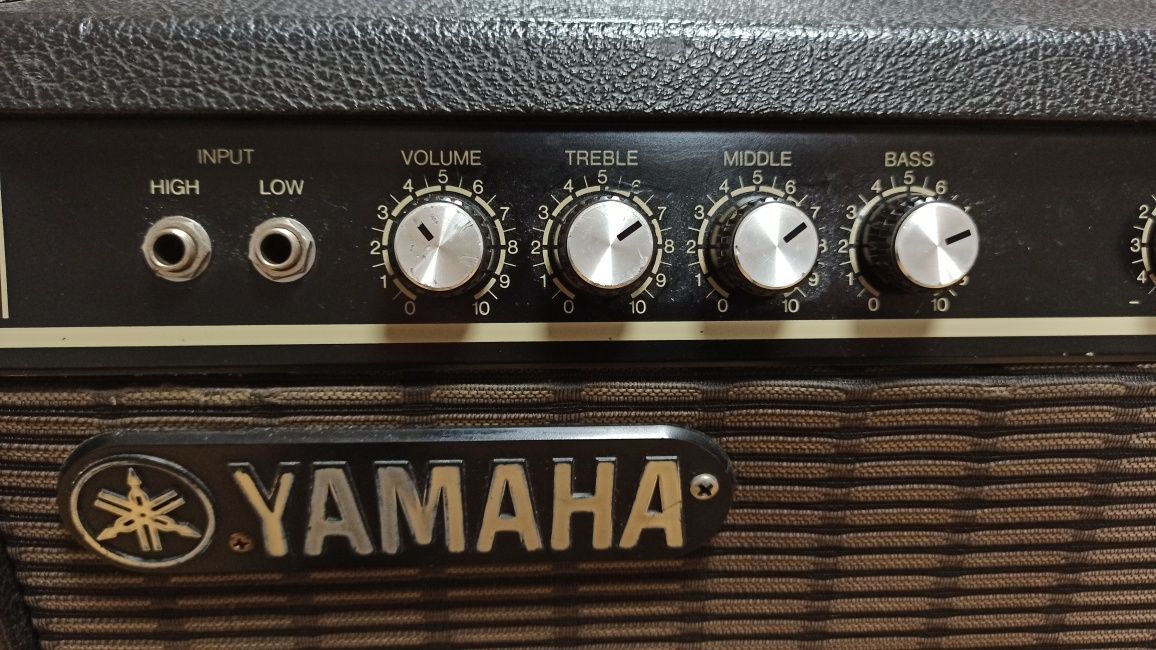 Amplificator de Bas Yamaha