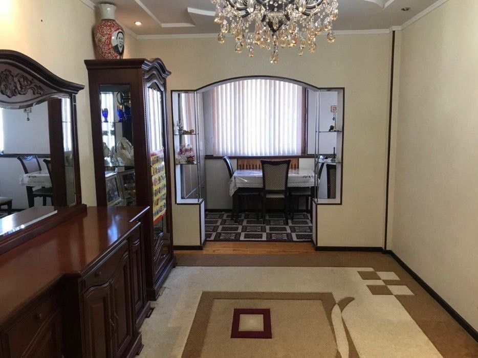 Юнусабад 15. 4/3/5 Кристалл