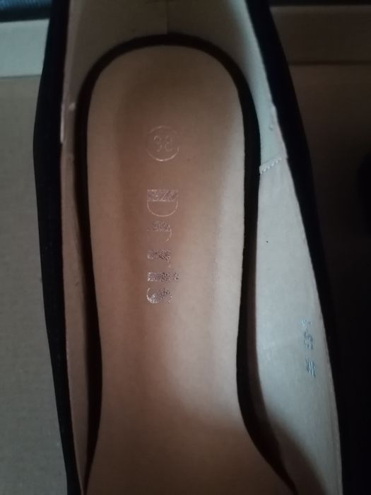 Официални дамски обувки черни велур с изкуствена кожа - номер 38