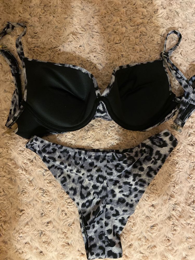 Costum de baie print de leopard