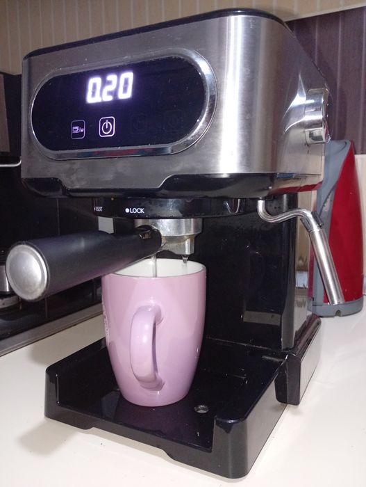 Espressor Gorenje ESCM15DBK 1100w-15bari (fara tavita)