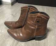 Ciocate  piele maro 37 botine piele maro 37 ghete ciocate marime 37