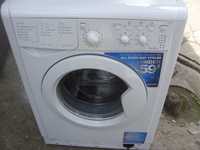 Mașină de spălat rufe  indesit 7M200