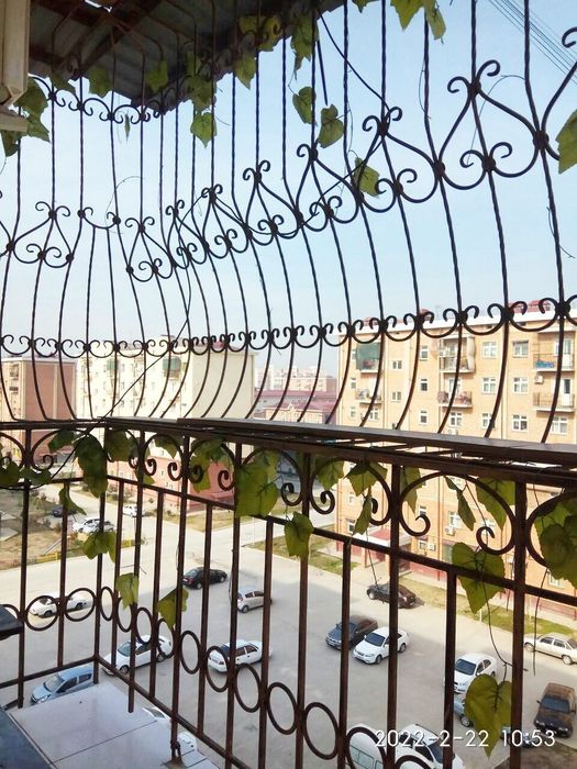 Yangihayot tumanida kvartira sotiladi