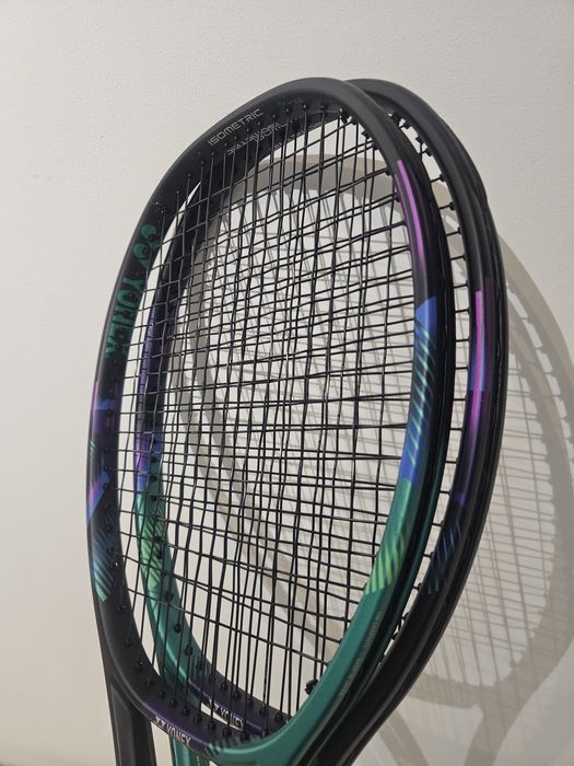 Yonex VCore Pro 97 Stare excelenta Maner 2