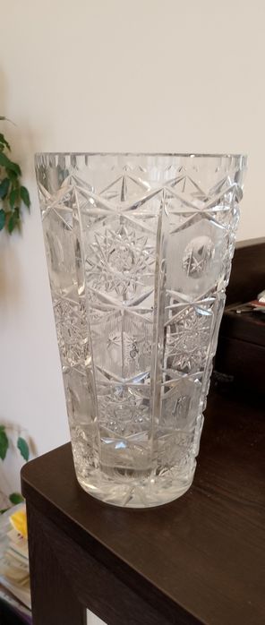 продавам вази и украси