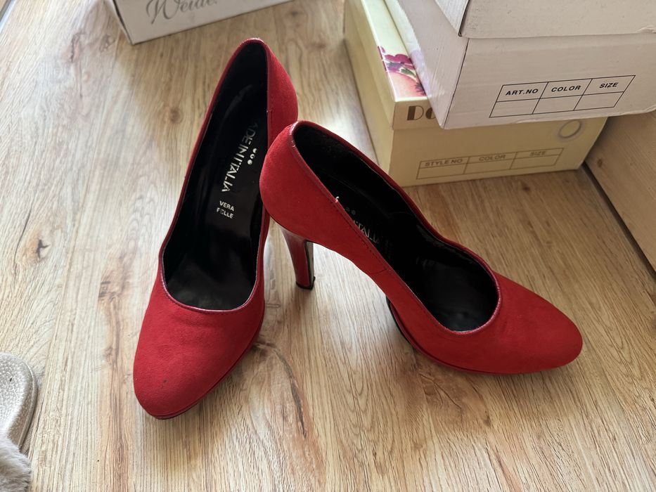 Дамски обувки на ток различни модели 37-39 номер