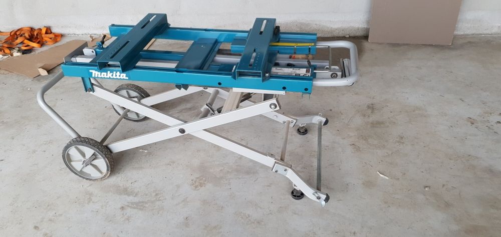 Makita, carucior, stand fierestrau DEAWST05