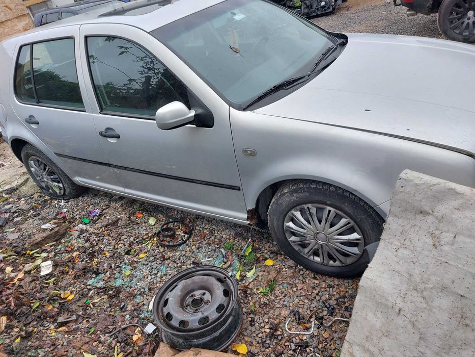 На части 1.9 TDI  и  1.4 16v